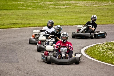 Les meilleurs équipements de sécurité pour le karting à adopter en 2026